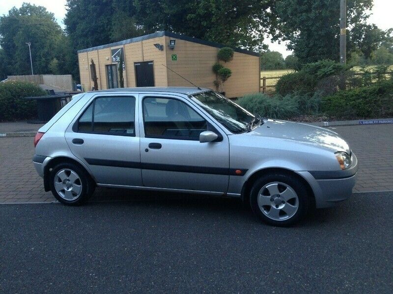 Silver Used 2002 Ford Freestyle Hatchback | £1,200 - Image 1/4