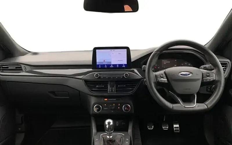 Used Ford Focus ST-Line 125 HP (91 kW) 2021 Red Hatchback