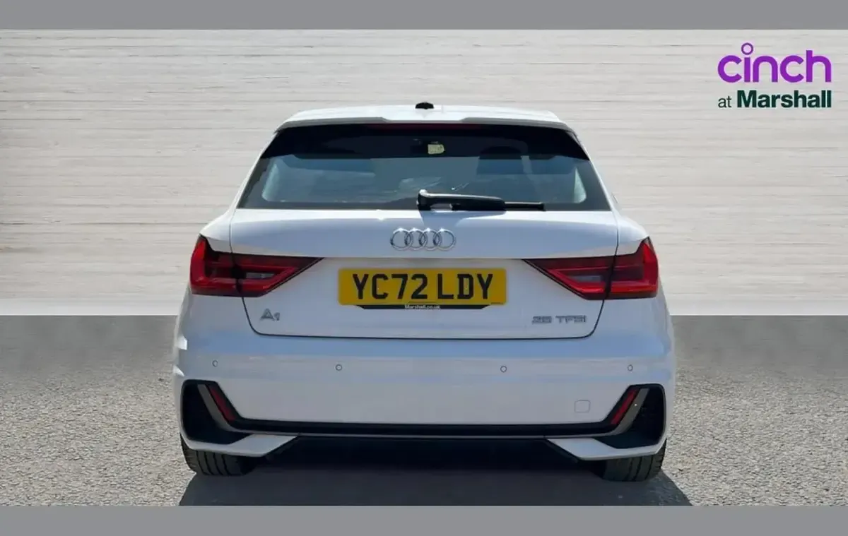 Used Audi A1 S-Line 95 HP (69 kW) 2022 White SUV