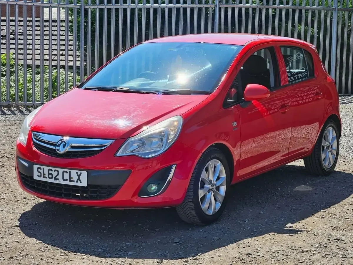 Used Vauxhall Corsa Active 65 HP (47 kW) 2012 Red Hatchback