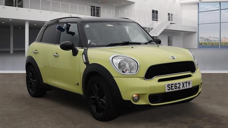 Begagnad Mini Cooper S 2012 Gul Halvkombi