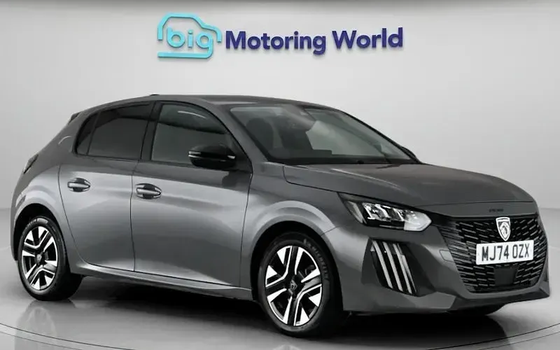 Used Peugeot 208 Allure 101 HP (74 kW) 2024 Hatchback