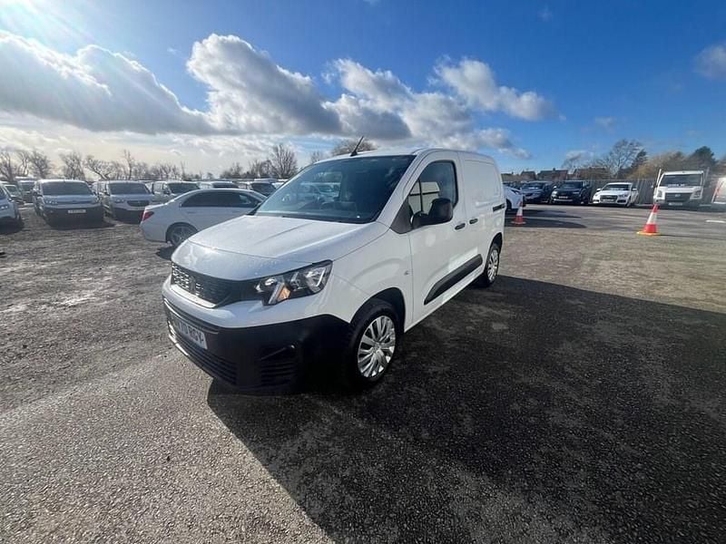 Used Peugeot Partner 2021 White MPV