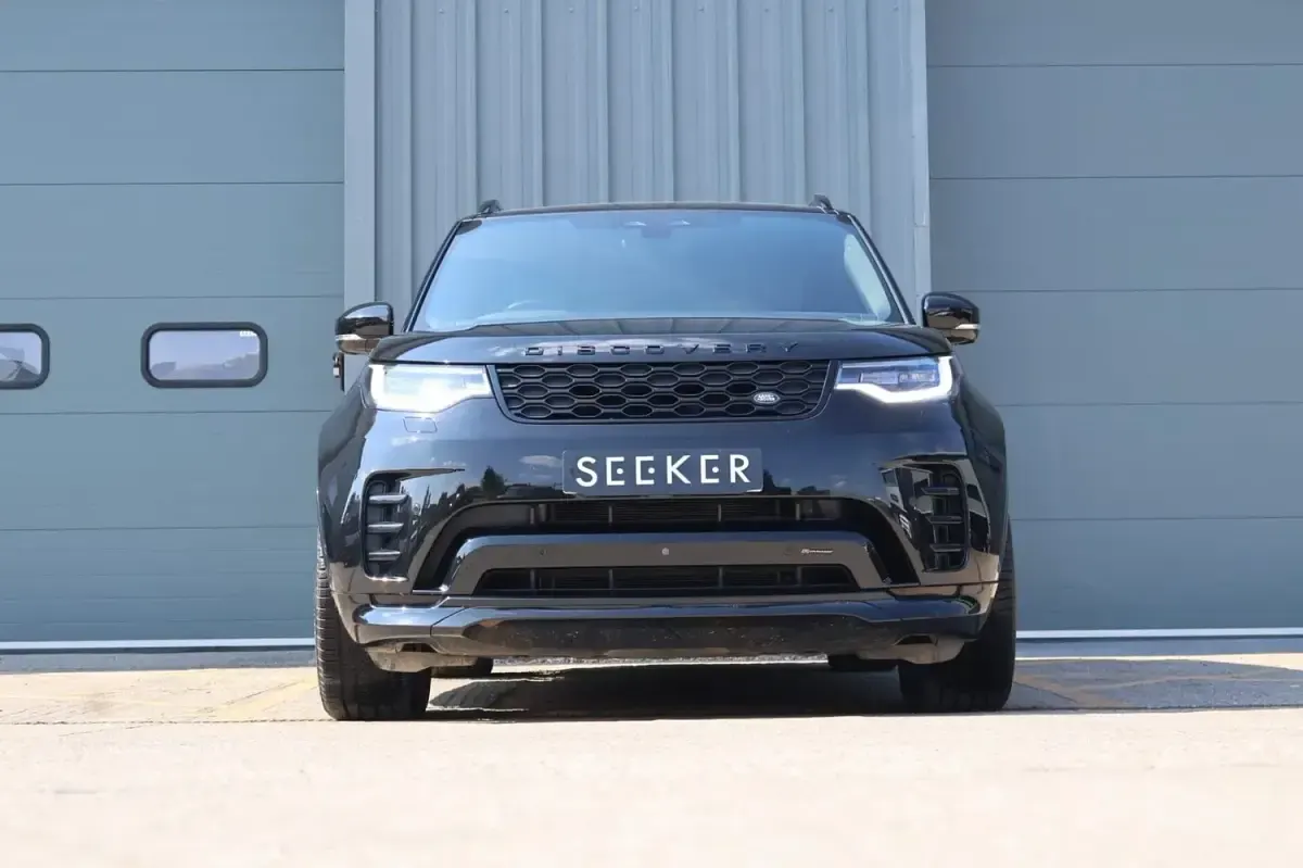 Used Land Rover Discovery HSE Dynamic 2023 Black SUV