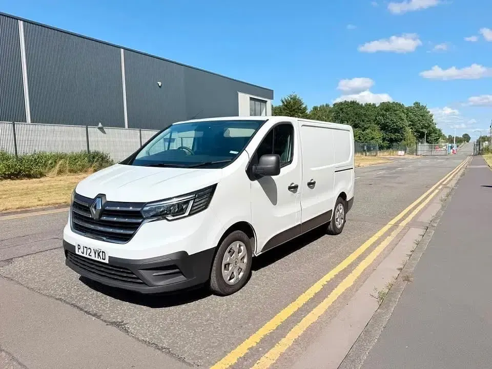 Used Renault Trafic Business 2022 White MPV