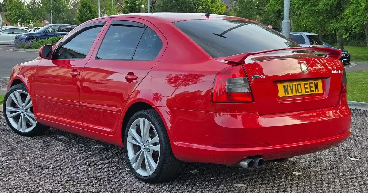 Used Skoda Octavia vRS 200 HP (147 kW) 2010 Red Hatchback