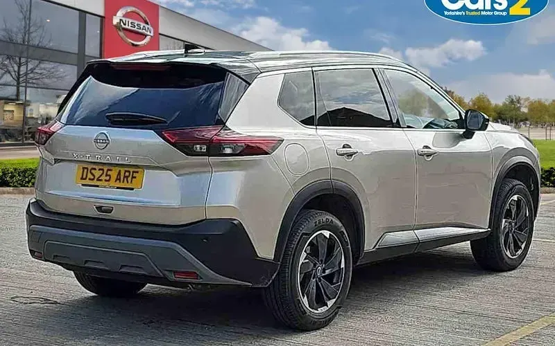 Used Nissan X-Trail N-Connecta 163 HP (119 kW) 2025 Silver SUV