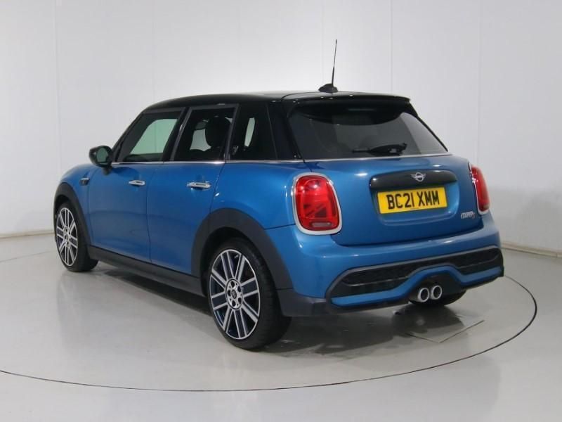 Used Mini Cooper S Exclusive 192 HP (141 kW) 2021 Blue Hatchback
