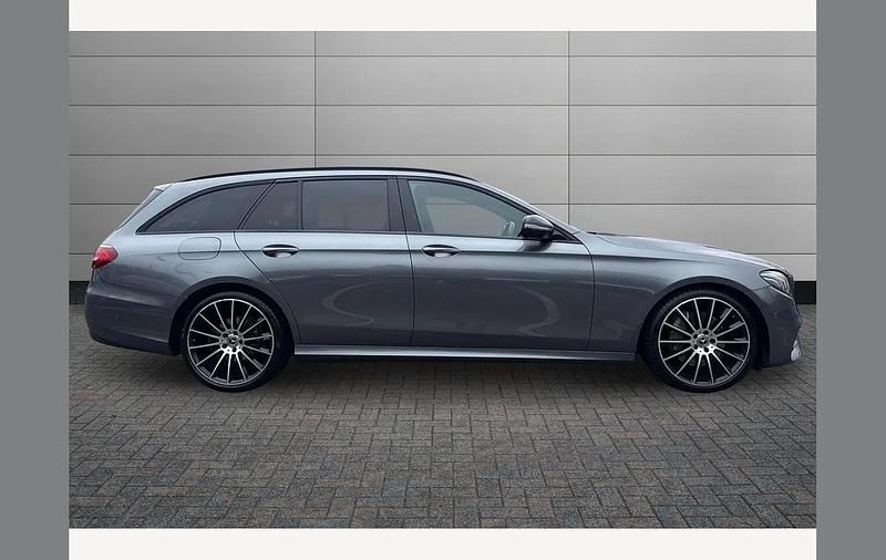 Used Mercedes E220 AMG line 194 HP (142 kW) 2019 Grey Estate