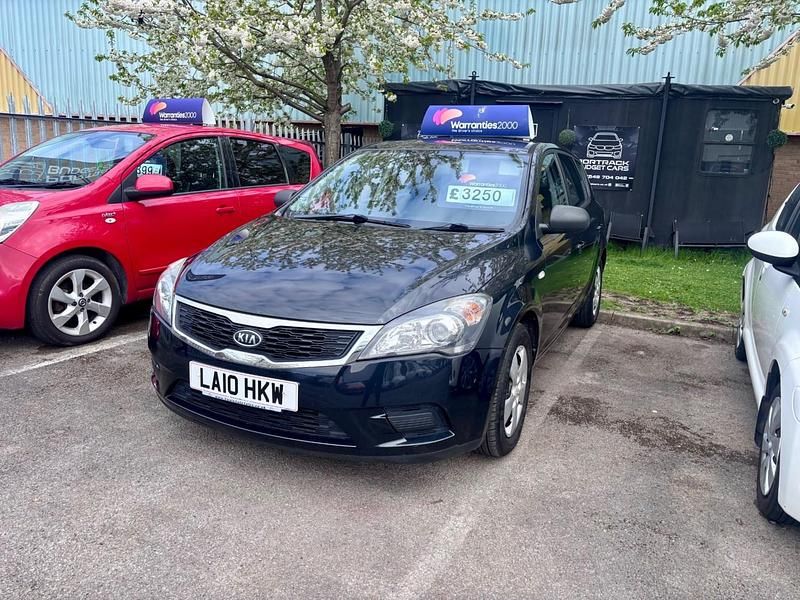 Usado Kia Ceed 2010 Preto Citadino