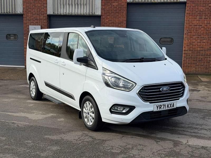 White Used 2021 Ford Tourneo Custom Zetec Van | £21,995 (Fair price) - Image 1/4
