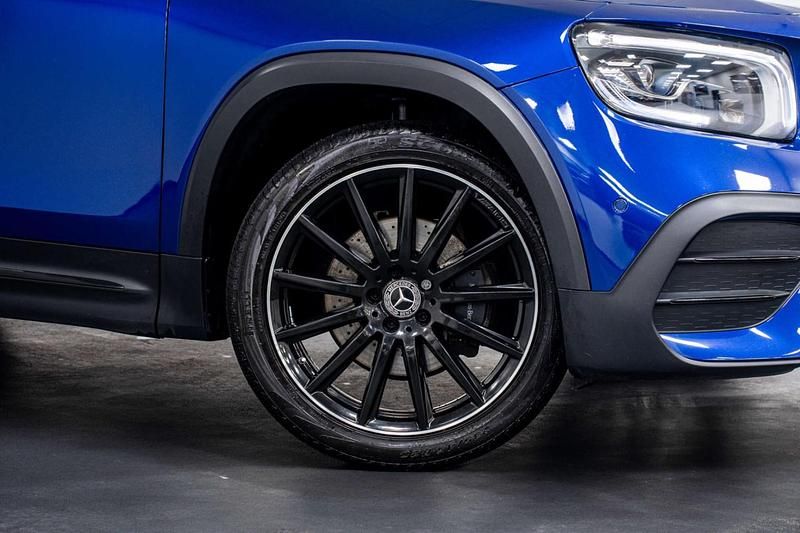 Used Mercedes GLB200 AMG Line Premium Plus 163 HP (119 kW) 2023 Blue SUV