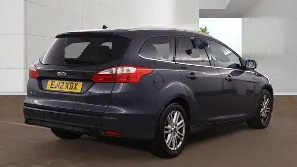 Used Ford Focus Titanium 125 HP (91 kW) 2012 Grey Estate