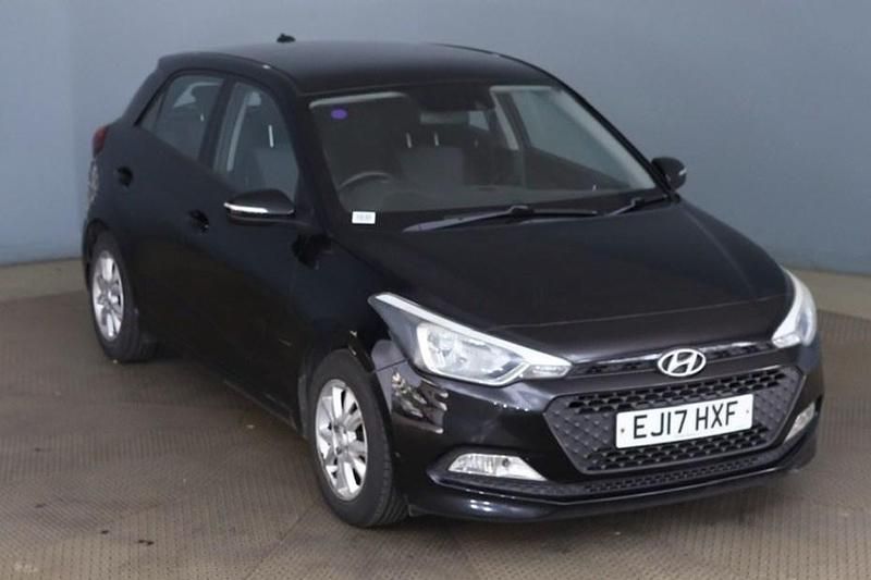 Used Hyundai i20 SE 84 HP (61 kW) 2017 Black Hatchback