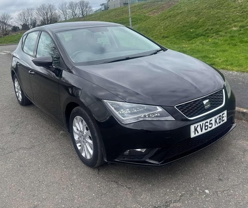Used Seat Leon SE Technology 110 HP (80 kW) 2015 Black Hatchback