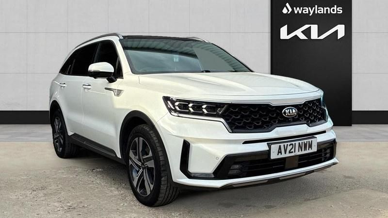 White Used 2021 Kia Sorento 4 SUV | £31,895 (Fair price) - Image 1/4