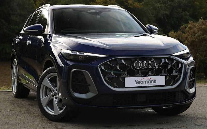 New 2025 Audi Q5 S-Line SUV | £53,154 (Fair price) - Image 1/4