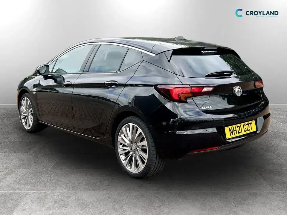 Used Vauxhall Astra Edition 145 HP (106 kW) 2021 Black Hatchback