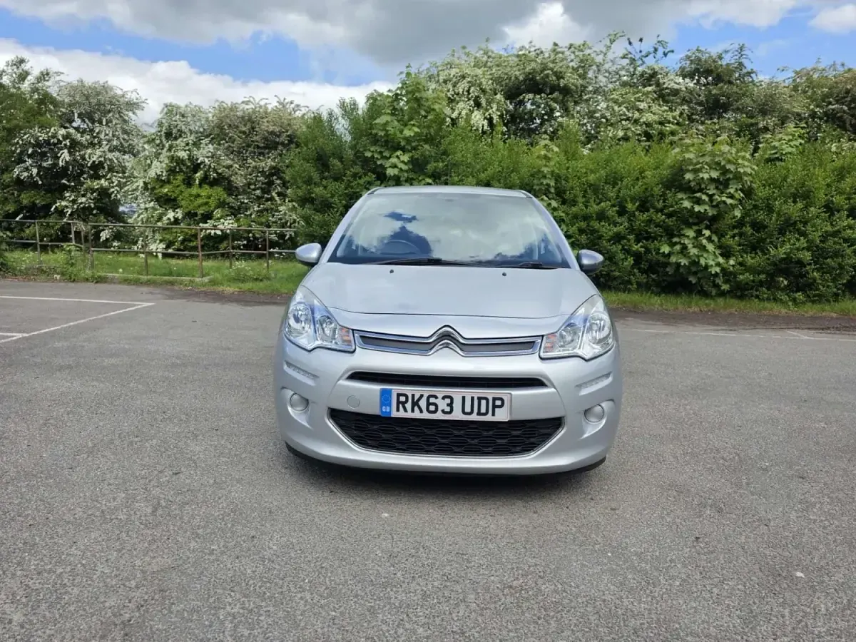 Usado Citroën C3 VTR Sport 90 HP (66 kW) 2013 Prateado Citadino