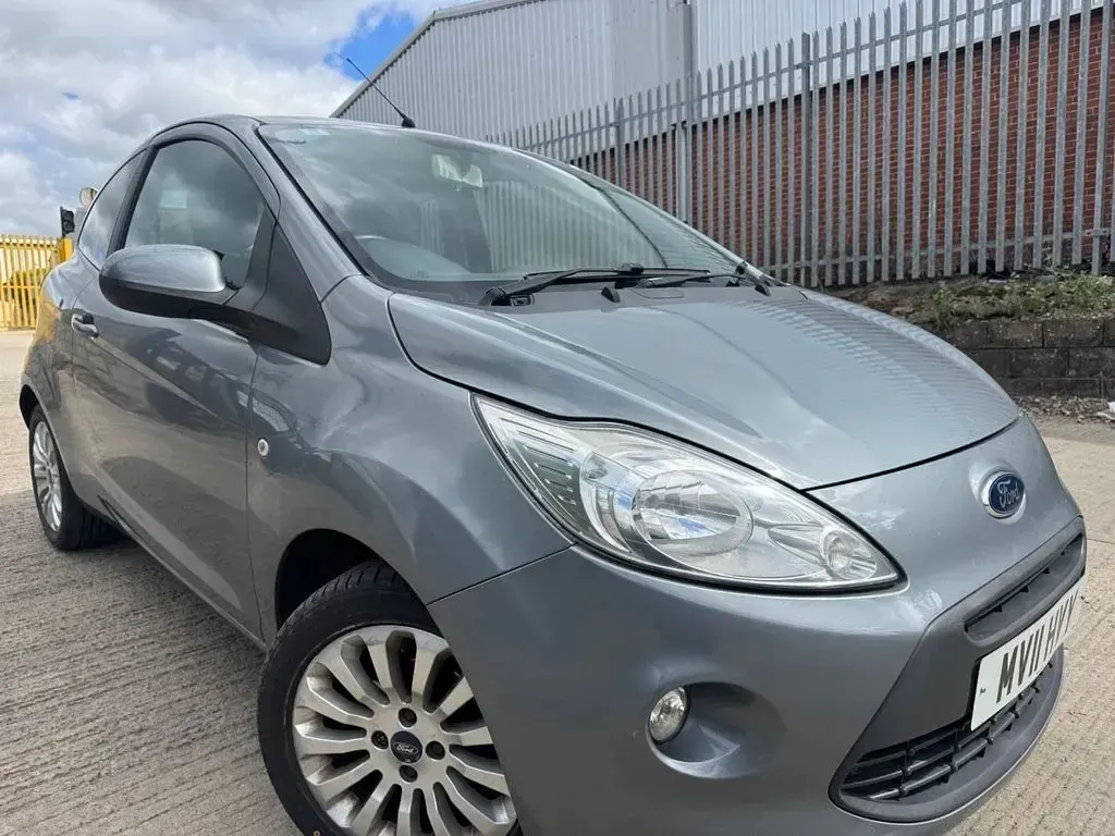 Used Ford Ka Zetec 69 HP (50 kW) 2011 Silver Hatchback