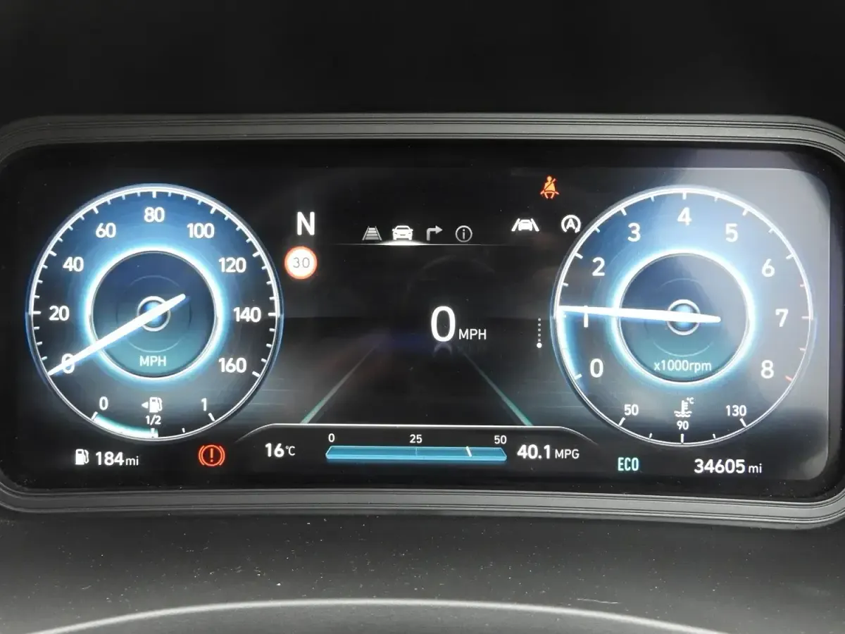 Used Hyundai Kona Premium 120 HP (88 kW) 2021 White SUV