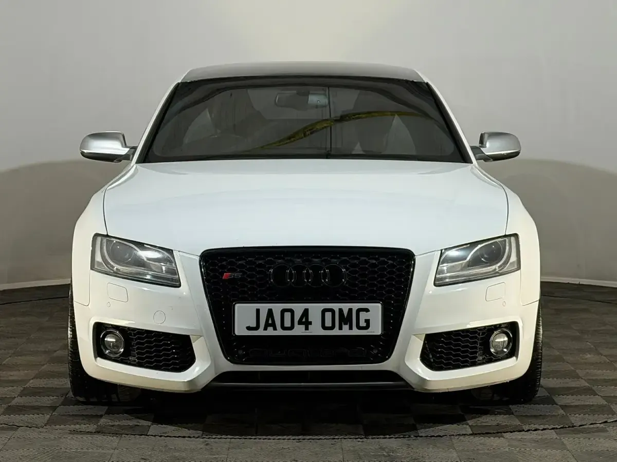 Used Audi A5 Comfort 480 HP (353 kW) 2010 White Coupe