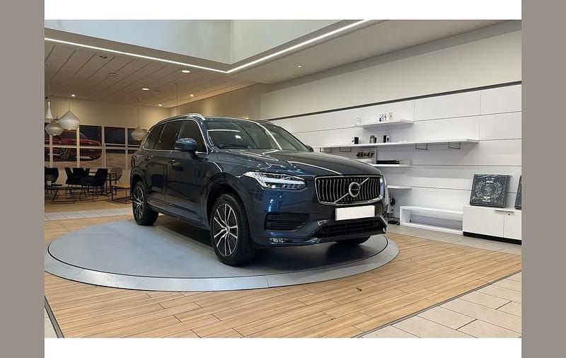 Used Volvo XC90 Momentum 247 HP (181 kW) 2021 Blue SUV