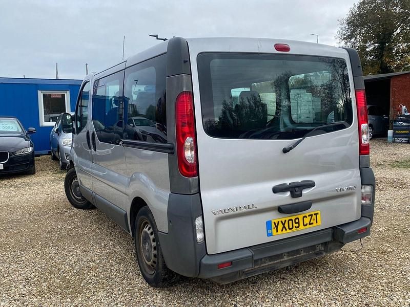 Used Vauxhall Vivaro 90 HP (66 kW) 2009 Silver MPV