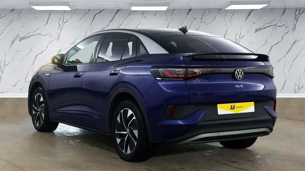 Usado VW ID.5 Pro 127 kW (174 HP) 2023 Azul SUV