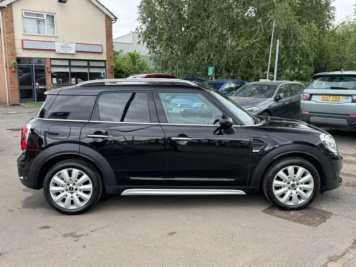 Used Mini Cooper D 150 HP (110 kW) 2017 Black Hatchback