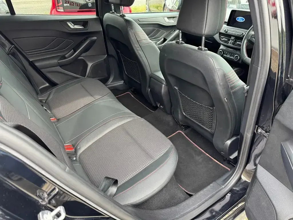 Used Ford Focus ST-Line X 150 HP (110 kW) 2019 Black Estate