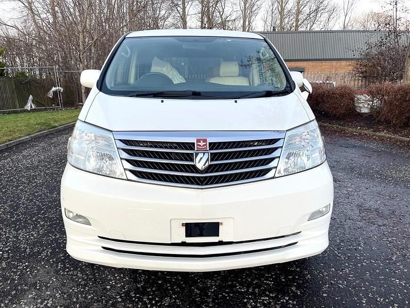 Used Toyota Alphard Edition 2007 Pearl white MPV