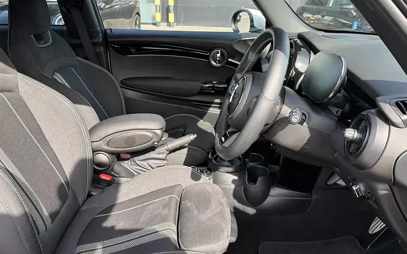 Used Mini Cooper Sport 136 HP (100 kW) 2023 Silver Hatchback