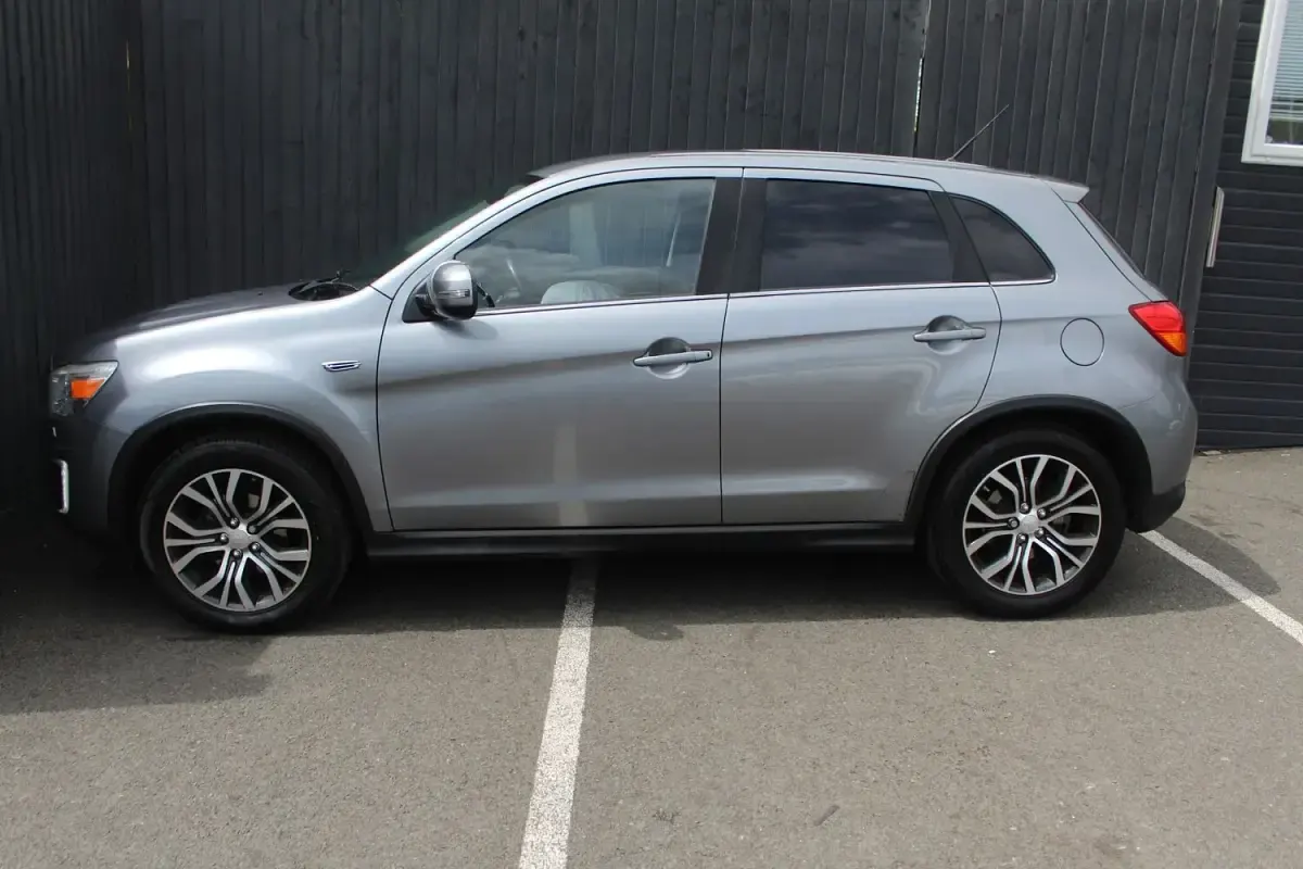 Used Mitsubishi ASX 114 HP (83 kW) 2015 Grey SUV