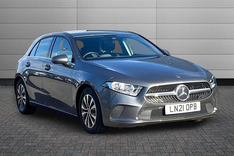 Mountain grey Used 2021 Mercedes A180 SE Hatchback | £17,790 (Good price) - Image 1/4