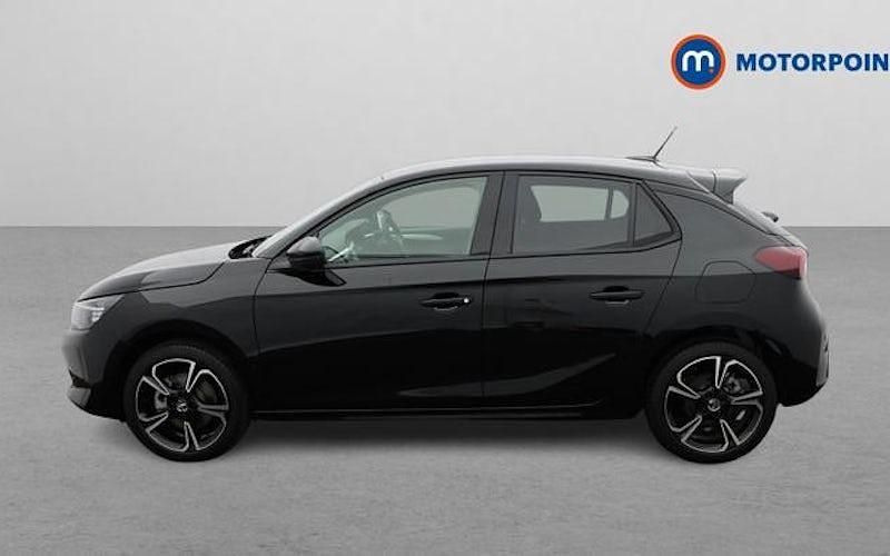 Nouă Vauxhall Corsa 101 CP (74 kW) 2025 Negru Hatchback