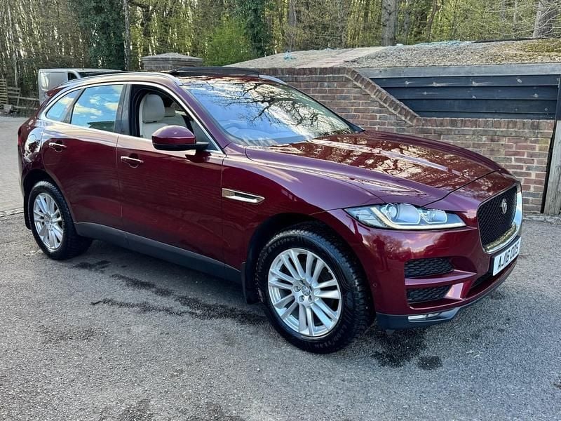 Used Jaguar F-Pace Portfolio 180 HP (132 kW) 2016 Red SUV