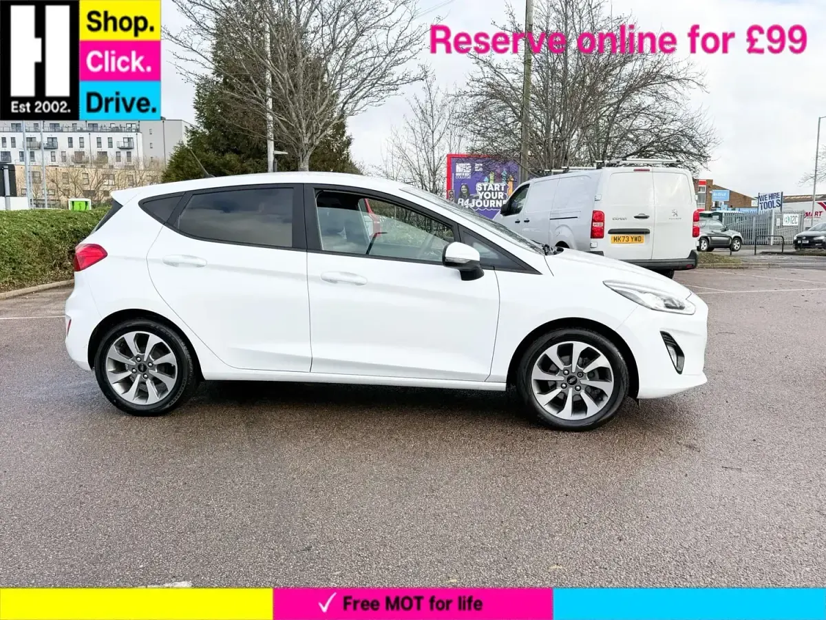 Begagnad Ford Fiesta Trend 85 HK (62 kW) 2019 Vit Halvkombi