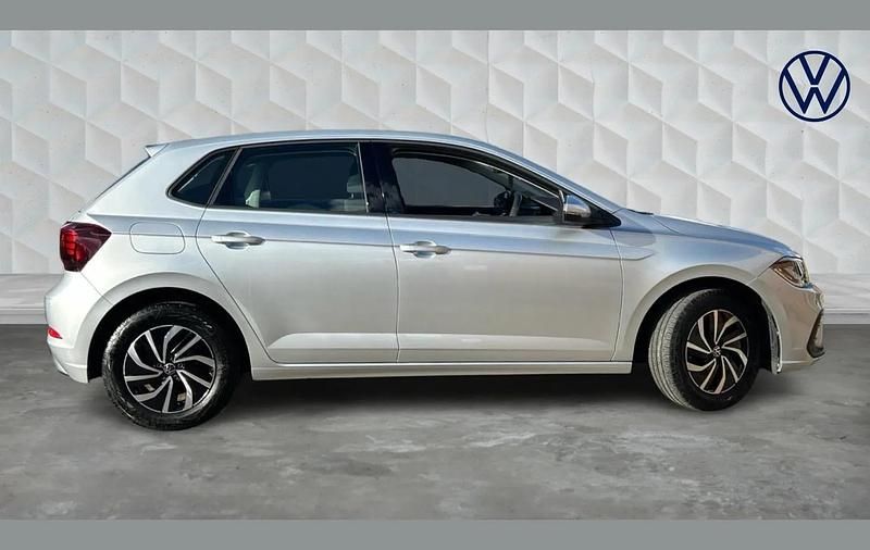 Used VW Polo Life 95 HP (69 kW) 2023 Silver Hatchback