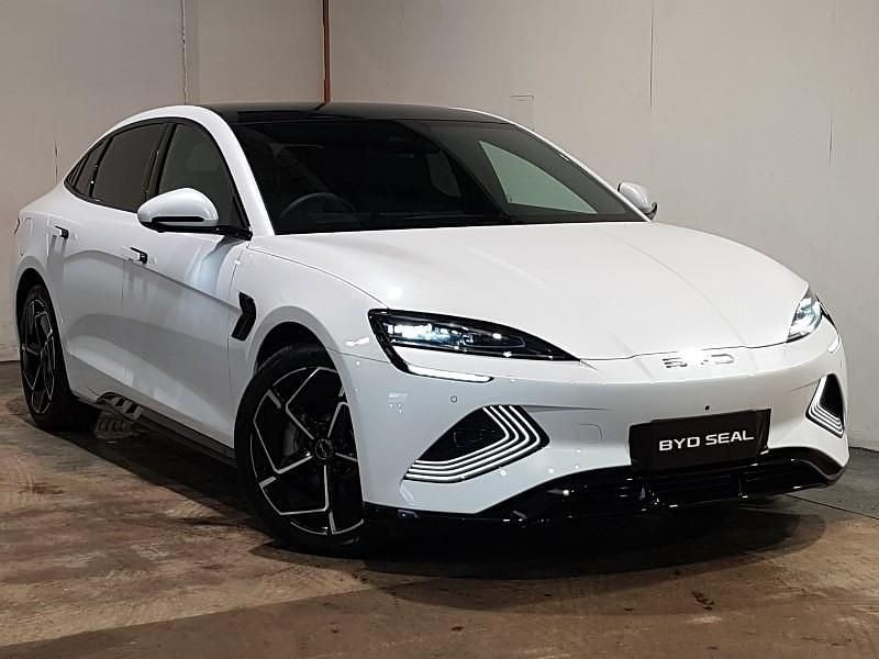 New BYD Seal Design 230 kW (313 HP) 2025 White Sedan