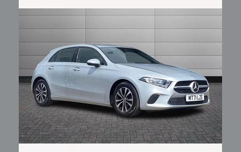 Iridium silver Used 2021 Mercedes A180 SE Hatchback | £17,995 (Good price) - Image 1/4