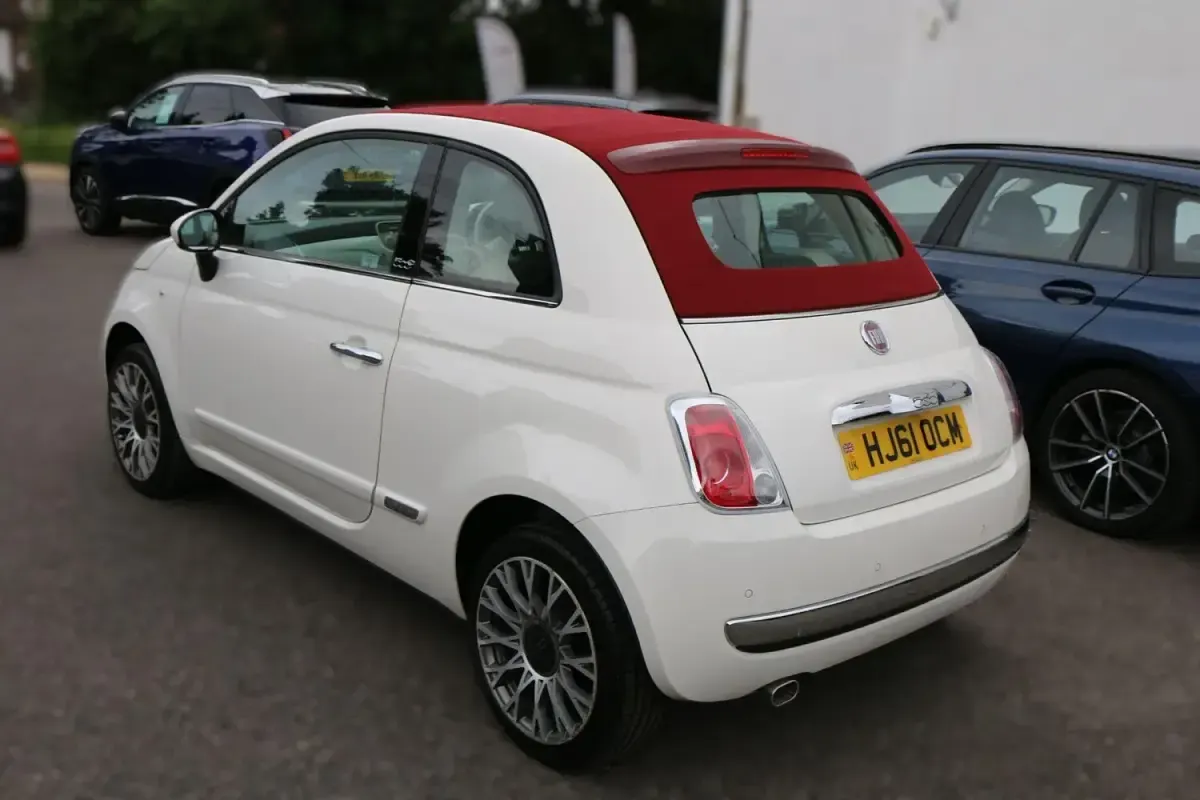 Used Fiat 500 Lounge 69 HP (50 kW) 2011 White Cabriolet