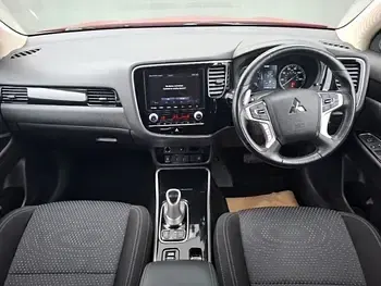Used Mitsubishi Outlander P-HEV 224 HP (164 kW) 2020 Red SUV