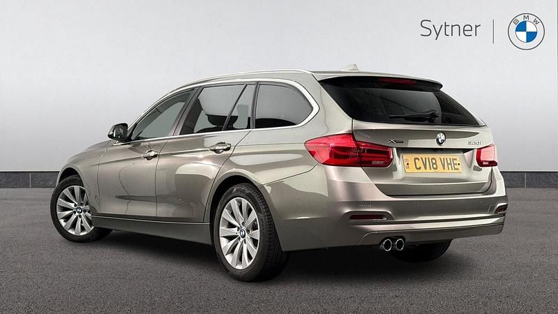 Used BMW 320 181 HP (133 kW) 2018 Silver Estate