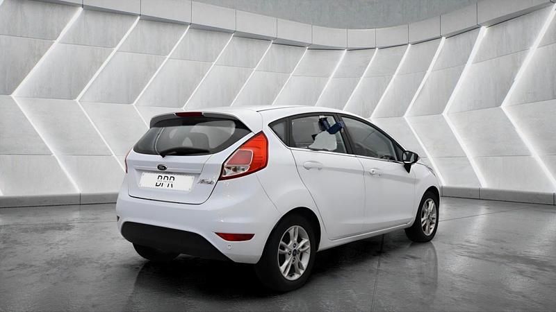 Used Ford Fiesta Zetec 2016 White Hatchback