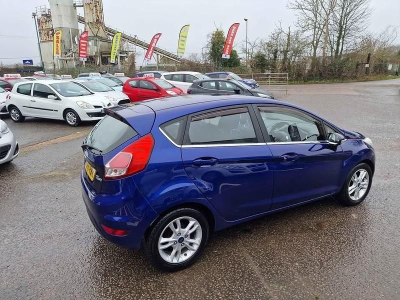 Used Ford Fiesta Zetec 75 HP (55 kW) 2015 Blue Hatchback