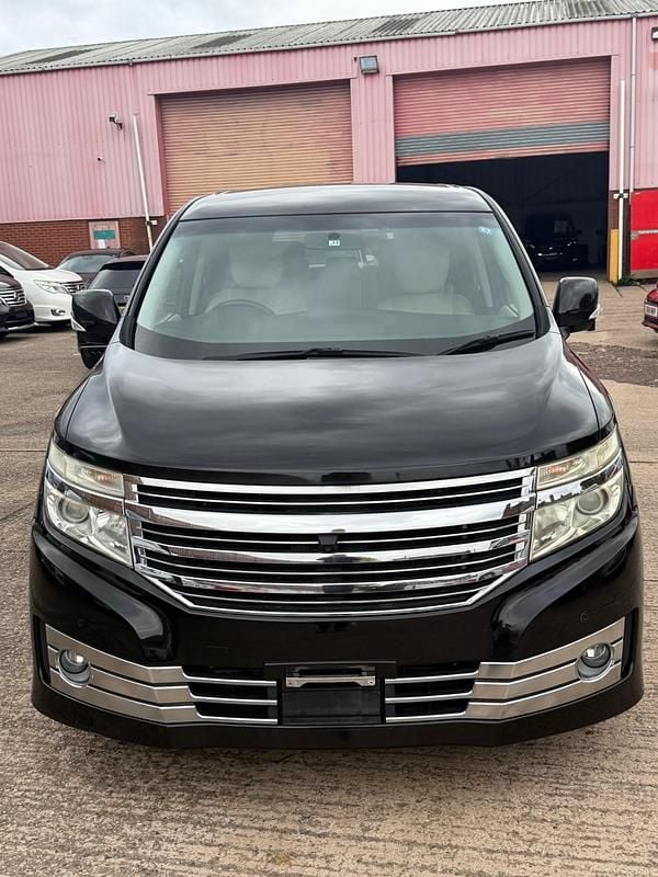 Black Used 2011 Nissan Elgrand MPV | £7,650 (Super price) - Image 1/4