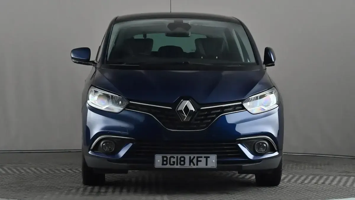 Used Renault Scenic E-Tech Dynamique 140 HP (102 kW) 2018 Blue MPV