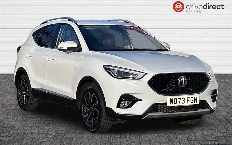 Used MG ZS Exclusive 111 HP (81 kW) 2024 White Hatchback