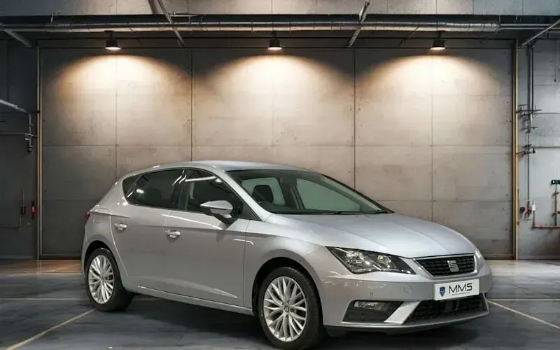 Used Seat Leon SE Dynamic 116 HP (85 kW) 2019 Hatchback